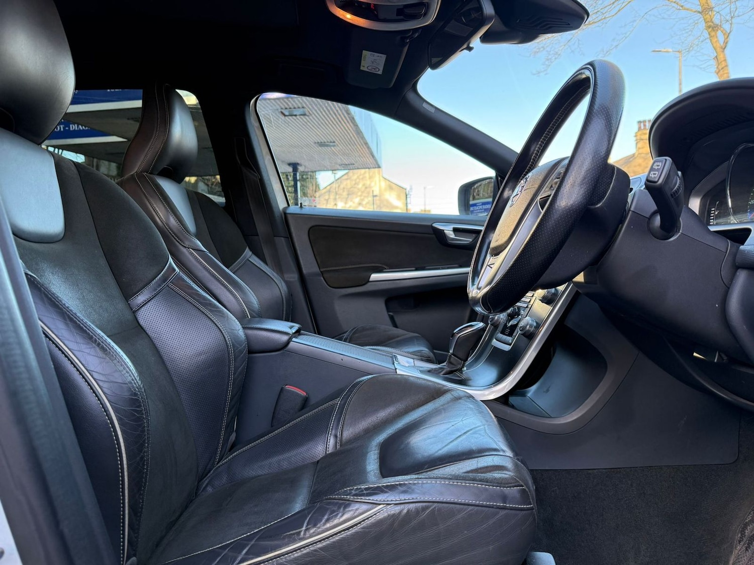 Used Volvo XC60 2014 for sale - 77927541: Photo 17