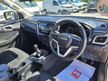 Used Isuzu D-Max 2023 for sale - 79370003: Photo