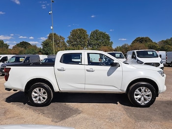 Used Isuzu D-Max 2023 for sale - 79370003: Photo