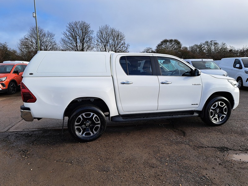 Used Toyota Hilux 2022 for sale - 77227862: Photo 10