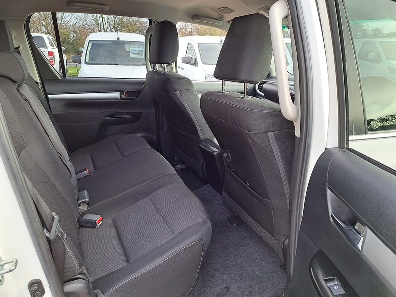 Used Toyota Hilux 2022 for sale - 77227862: Photo 15