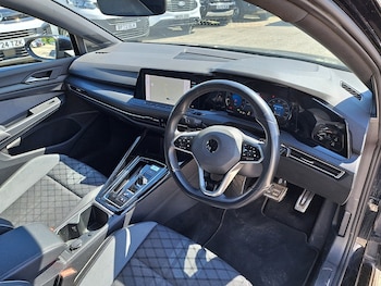 Used Volkswagen Golf 2023 for sale - 78712045: Photo