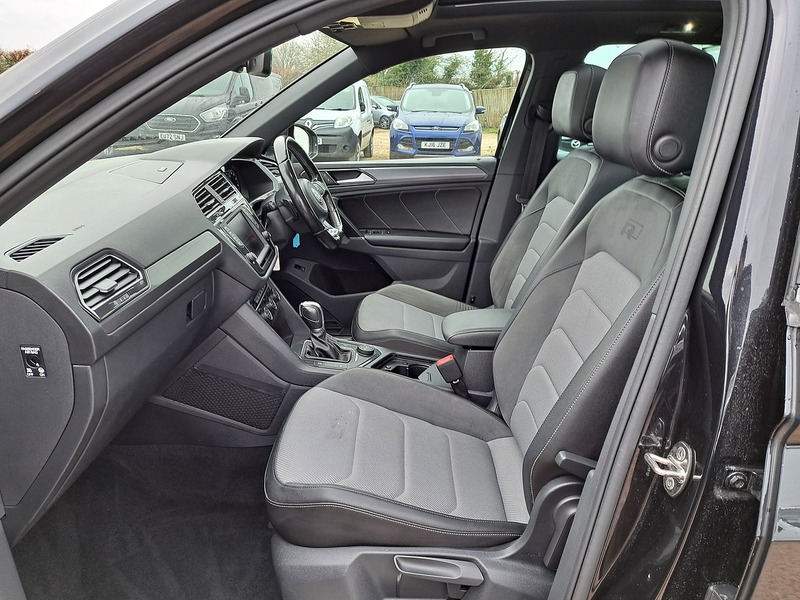 Used Volkswagen Tiguan 2017 for sale - 77303178: Photo 23