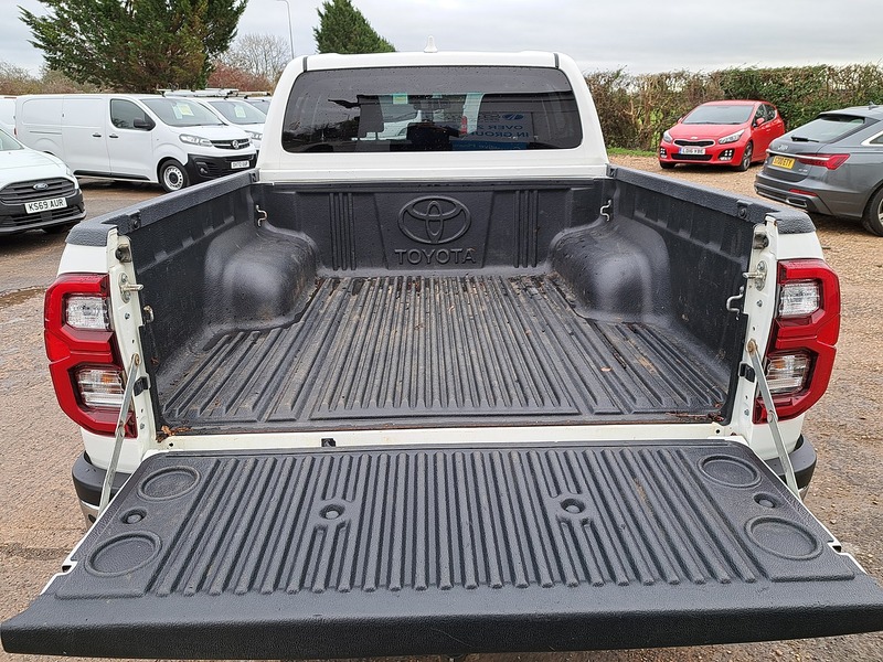 Used Toyota Hilux 2022 for sale - 77231293: Photo 15
