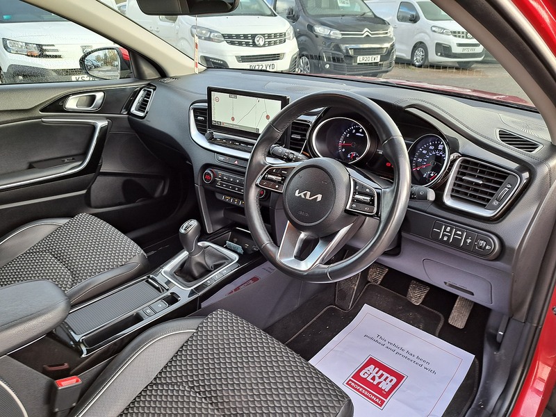 Used Kia XCeed 2023 for sale - 77231295: Photo 2