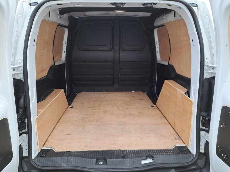 Used Renault Kangoo 2024 for sale - 77231266: Photo 17