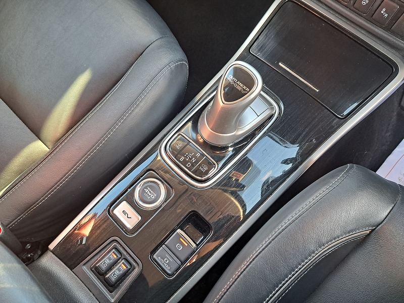 Used Mitsubishi Outlander 2018 for sale - 77452567: Photo 35