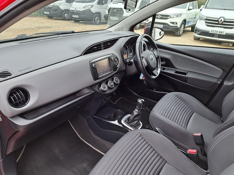 Used Toyota Yaris 2016 for sale - 77803218: Photo 21