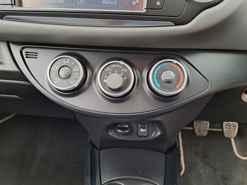 Used Toyota Yaris 2016 for sale - 77803218: Photo 33