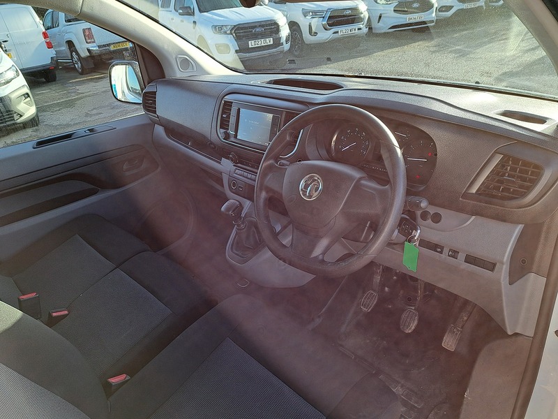 Used Vauxhall Vivaro 2022 for sale - 77231307: Photo 2