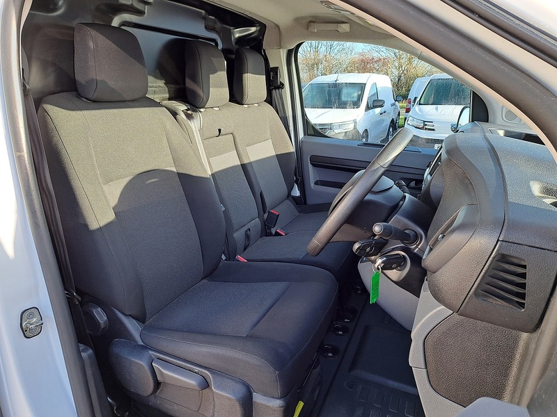 Used Vauxhall Vivaro 2022 for sale - 77231307: Photo 7