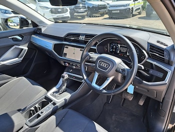 Used Audi Q3 2023 for sale - 78712072: Photo