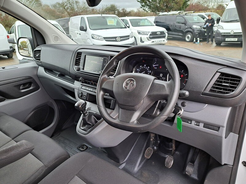 Used Vauxhall Vivaro 2022 for sale - 77231289: Photo 3