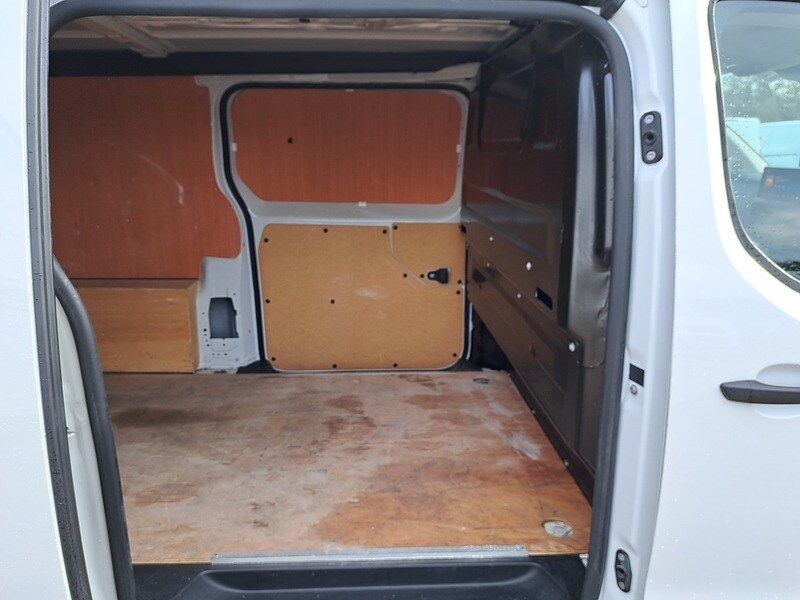 Used Vauxhall Vivaro 2024 for sale - 77303191: Photo 11