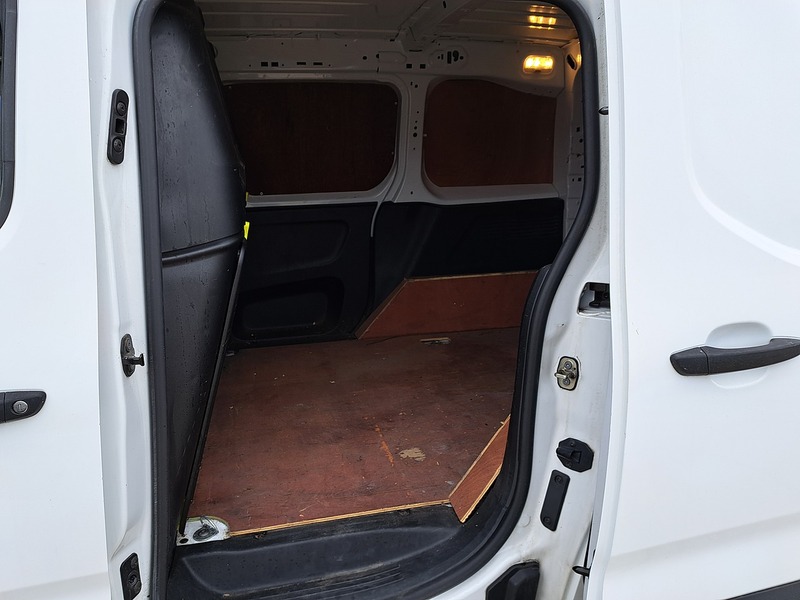 Used Peugeot Partner 2021 for sale - 77475637: Photo 23