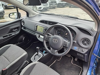 Used Toyota Yaris 2020 for sale - 78712085: Photo