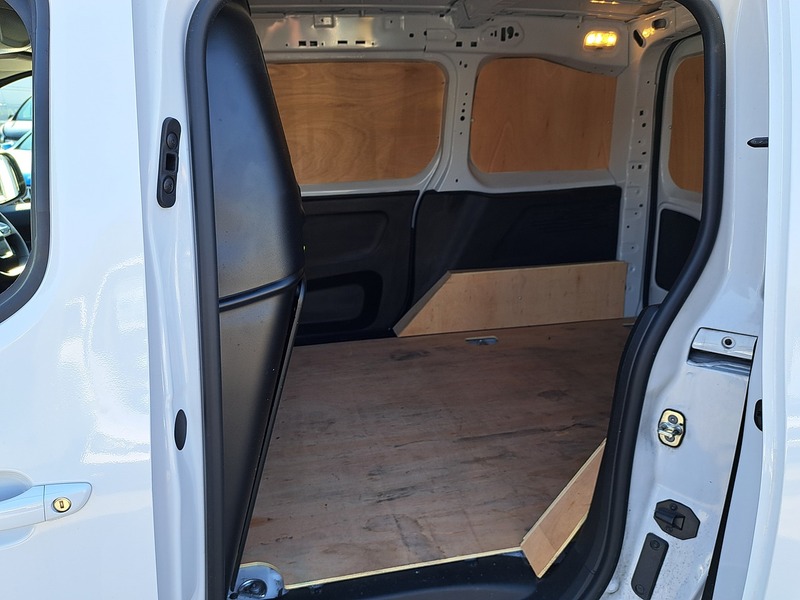 Used Peugeot Partner 2024 for sale - 77937455: Photo 29