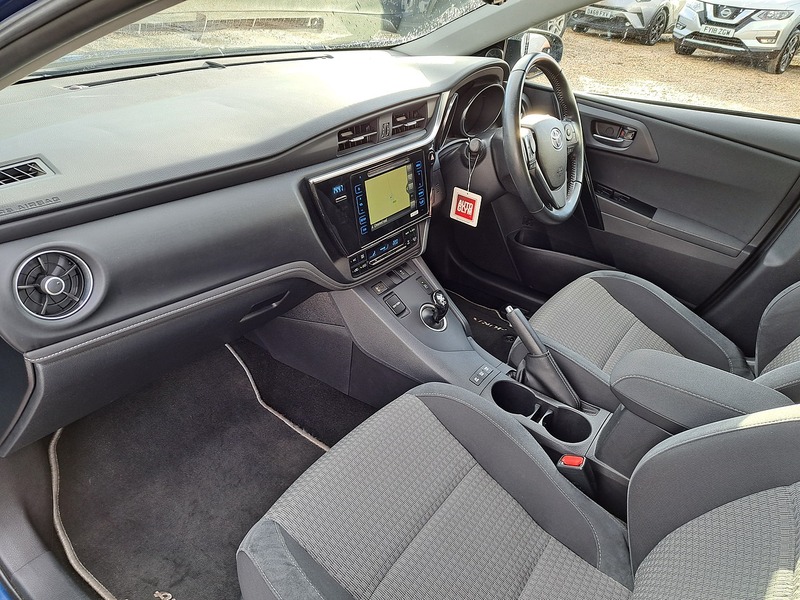 Used Toyota Auris 2018 for sale - 77873273: Photo 19