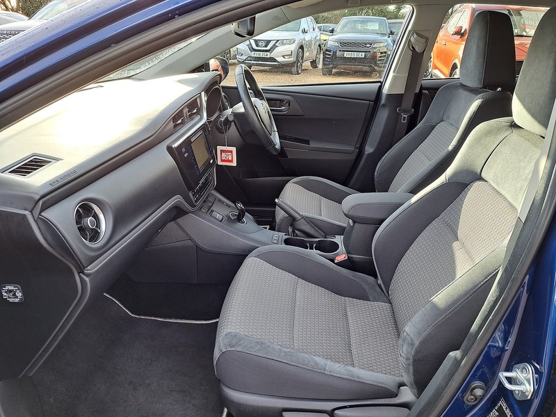 Used Toyota Auris 2018 for sale - 77873273: Photo 23