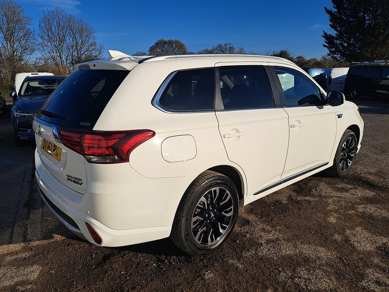 Used Mitsubishi Outlander 2018 for sale - 77231273: Photo 8
