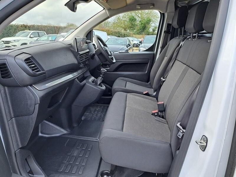 Used Vauxhall Vivaro 2024 for sale - 77303189: Photo 23