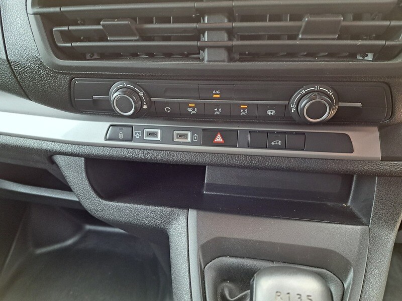 Used Vauxhall Vivaro 2024 for sale - 77303189: Photo 29