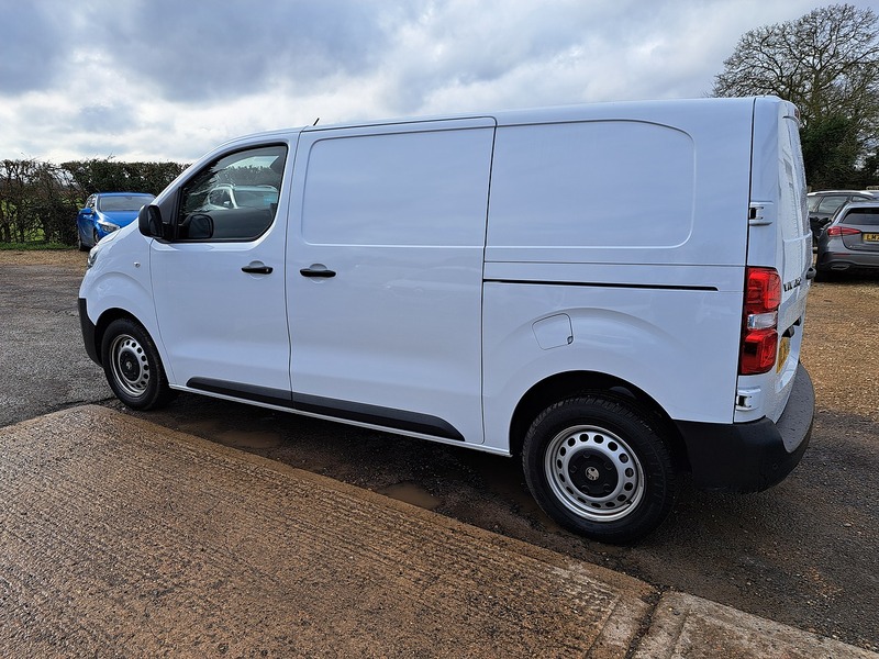 Used Vauxhall Vivaro 2024 for sale - 77303189: Photo 30
