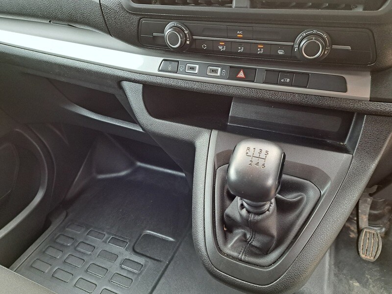 Used Vauxhall Vivaro 2024 for sale - 77303189: Photo 31