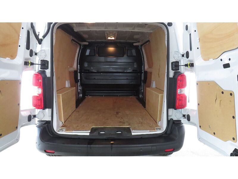 Used Vauxhall Vivaro 2024 for sale - 77303189: Photo 4