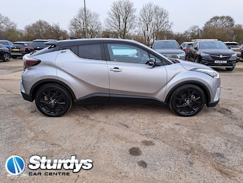 Used Toyota C-HR 2018 for sale - 77231235: Photo