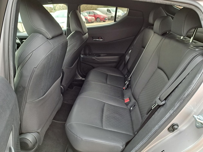 Used Toyota C-HR 2018 for sale - 77231235: Photo 23