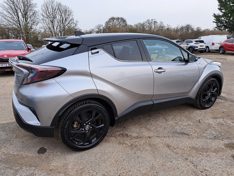 Used Toyota C-HR 2018 for sale - 77231235: Photo 8