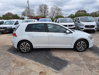 Used Volkswagen Golf 2019 for sale - 79507207: Photo