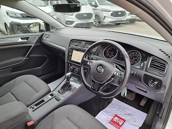 Used Volkswagen Golf 2019 for sale - 79507207: Photo