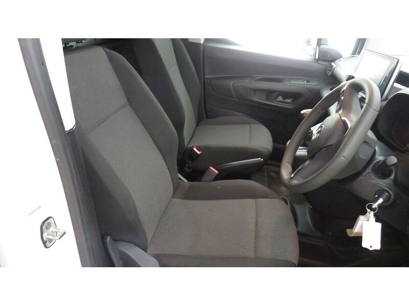 Used Vauxhall Combo 2024 for sale - 77974479: Photo 2