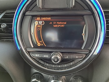 Used MINI Hatch 2017 for sale - 78712101: Photo