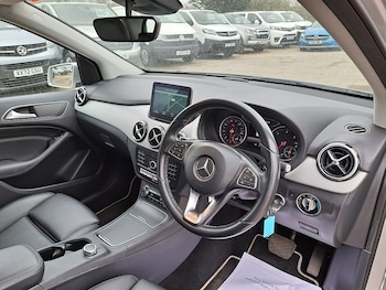 Used Mercedes-Benz B Class 2017 for sale - 78570690: Photo