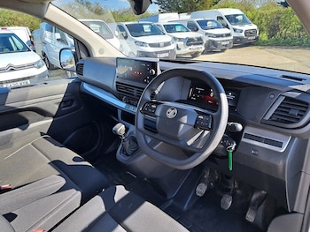 Used Vauxhall Vivaro 2024 for sale - 78711924: Photo