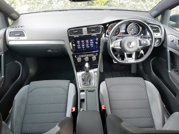 Used Volkswagen Golf 2019 for sale - 75989621: Photo