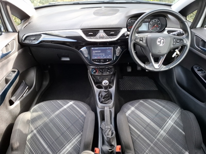 Used Vauxhall Corsa 2015 for sale - 77999551: Photo 2