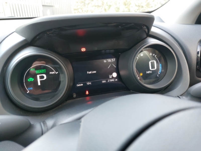 Used Toyota Yaris 2022 for sale - 76358674: Photo 17