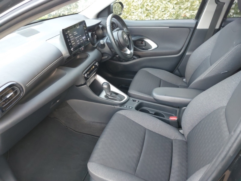 Used Toyota Yaris 2022 for sale - 76358674: Photo 5