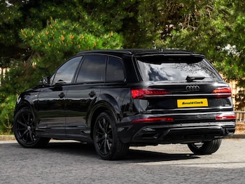 Used Audi Q7 2023 for sale - 78916637: Photo