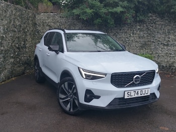Volvo - XC40