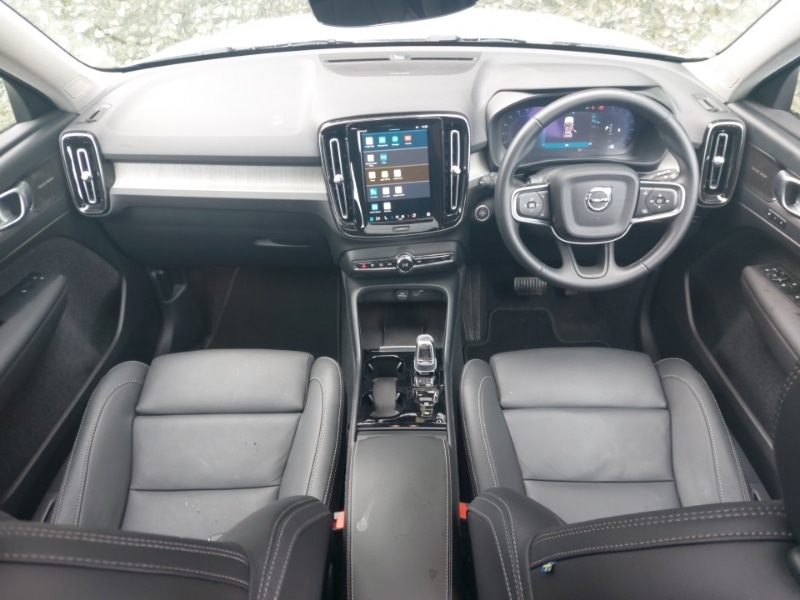 Used Volvo XC40 2024 for sale - 76704730: Photo 2