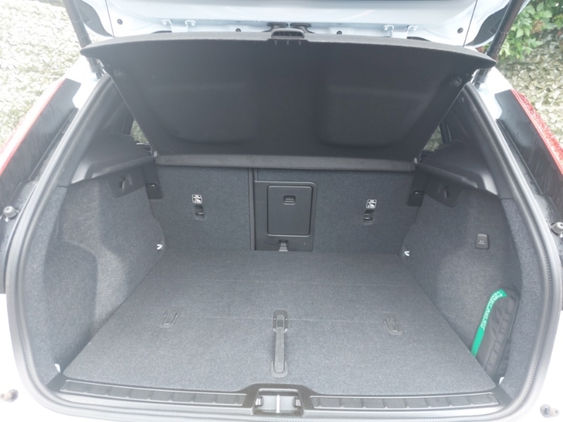 Used Volvo XC40 2024 for sale - 76704730: Photo 8