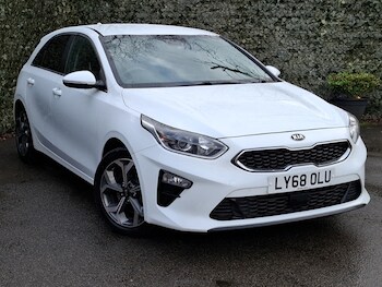 Used Kia Ceed 2019 for sale - 77644359: Photo