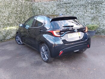 Used Toyota Yaris 2022 for sale - 76478749: Photo