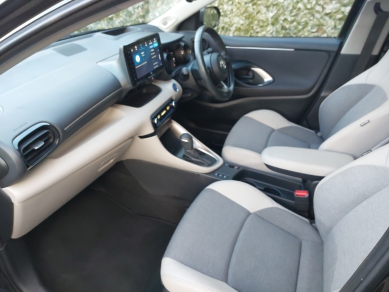 Used Toyota Yaris 2022 for sale - 76478749: Photo 5