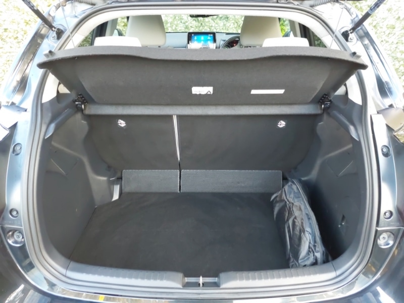 Used Toyota Yaris 2022 for sale - 76478749: Photo 8